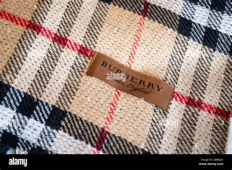 echarpe burberry contrefacon|Burberry scarf.